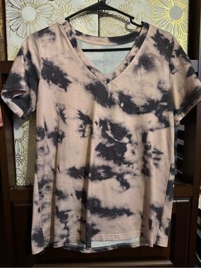 SHEIN Pink & Black Tie-Dye V-Neck Tee